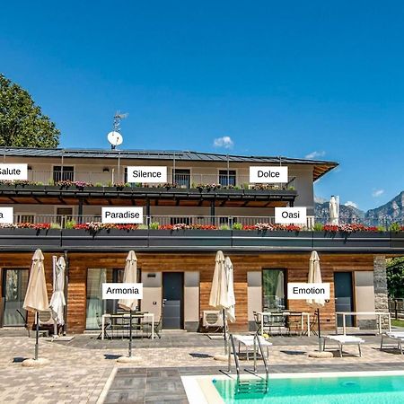 Dascio Silence Ferienwohnung Mit Panorama Balkon Bagian luar foto