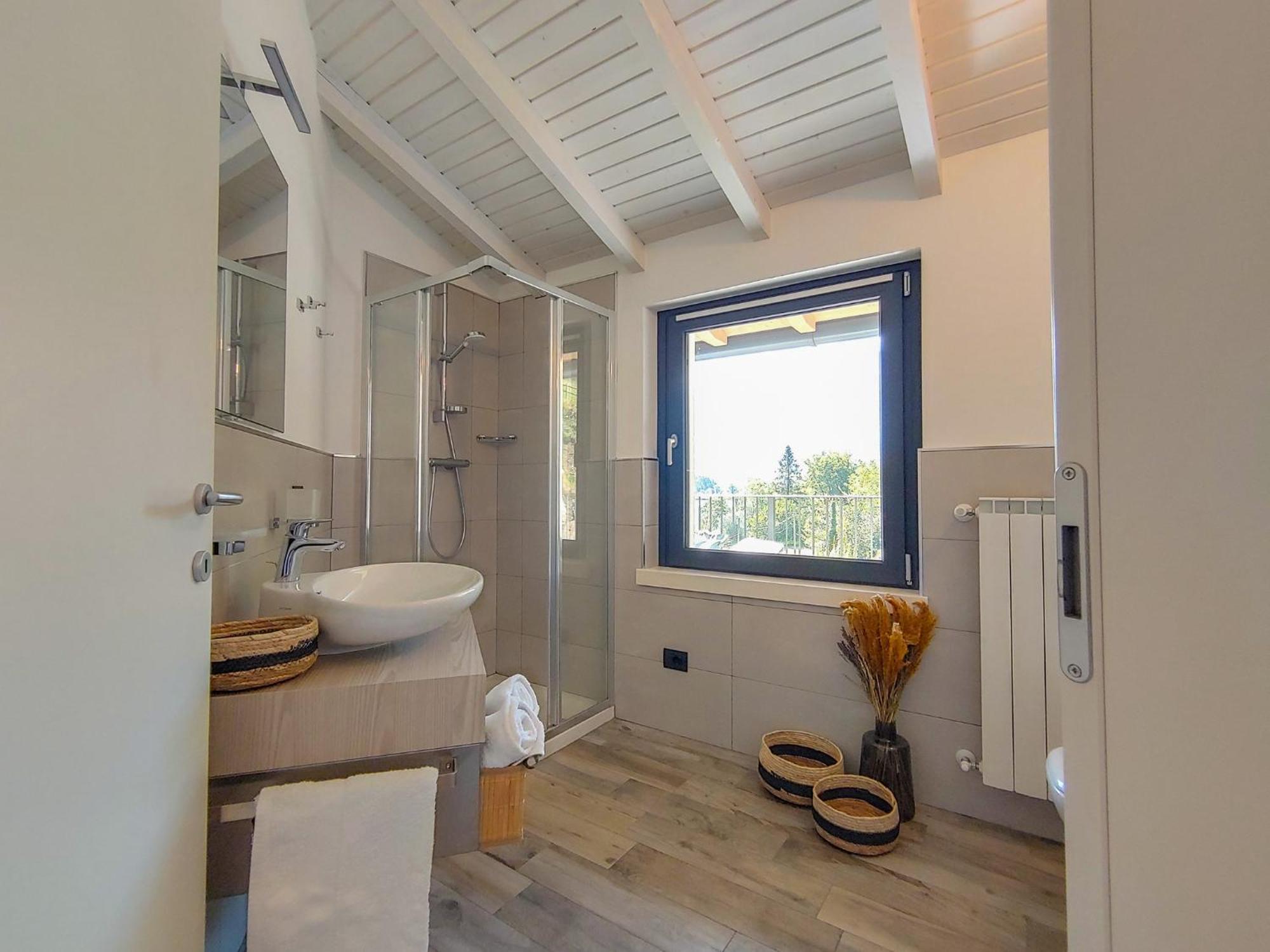 Dascio Silence Ferienwohnung Mit Panorama Balkon Bagian luar foto