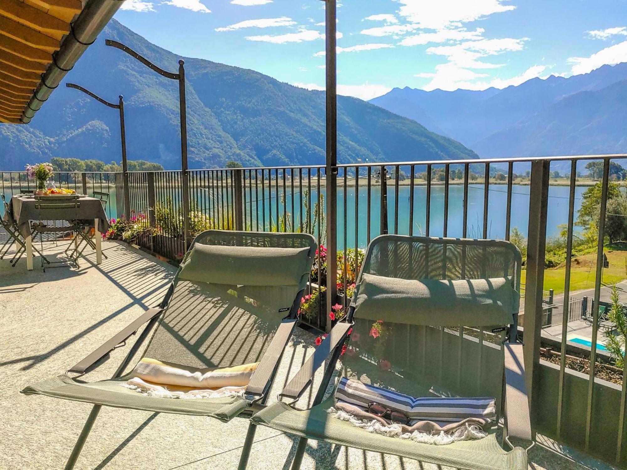 Dascio Silence Ferienwohnung Mit Panorama Balkon Bagian luar foto
